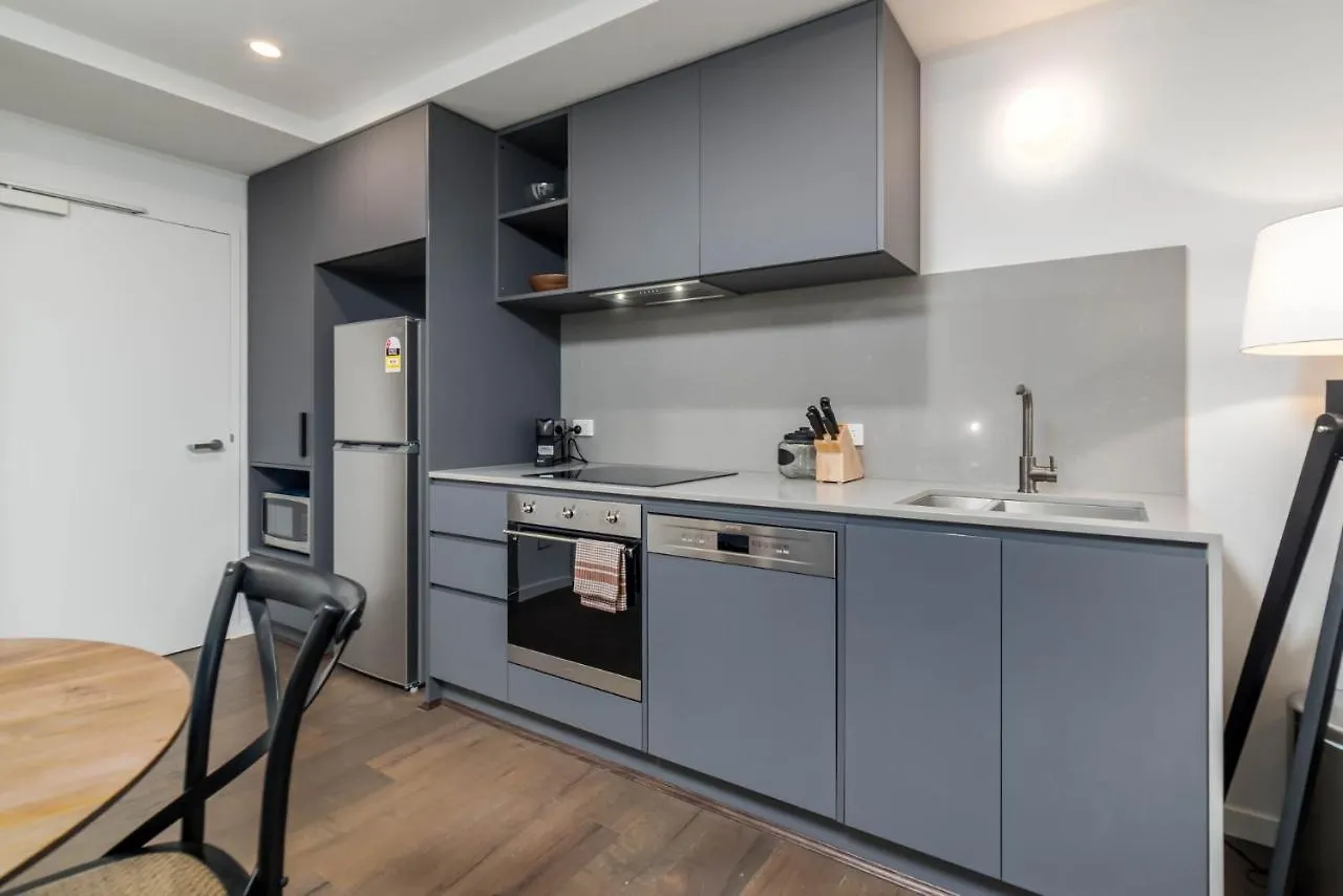 Center 2-Bed With Rooftop Pool & Secure Parking 堪培拉