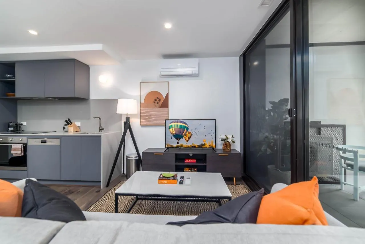 Center 2-Bed With Rooftop Pool & Secure Parking Canberra 0*,  Australia